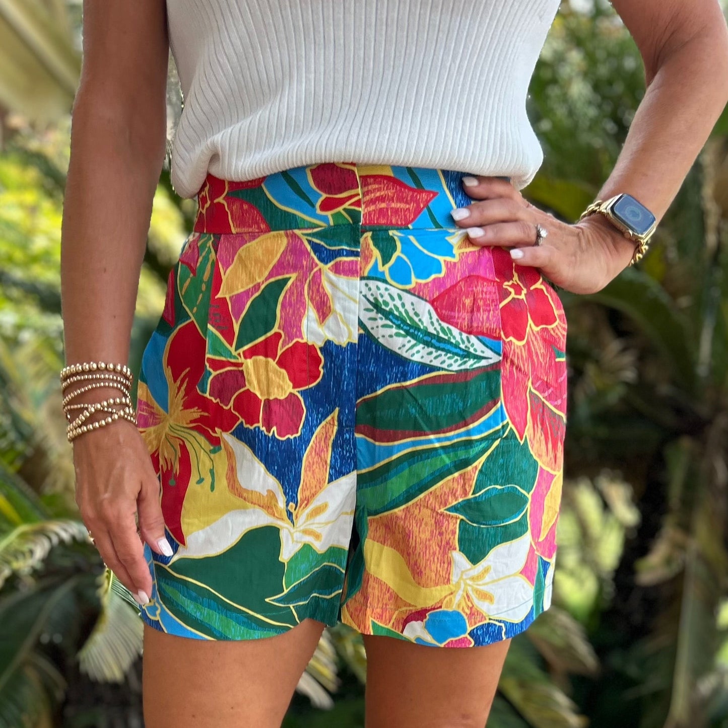 Deanna Shorts | Multi Tropical Print Red