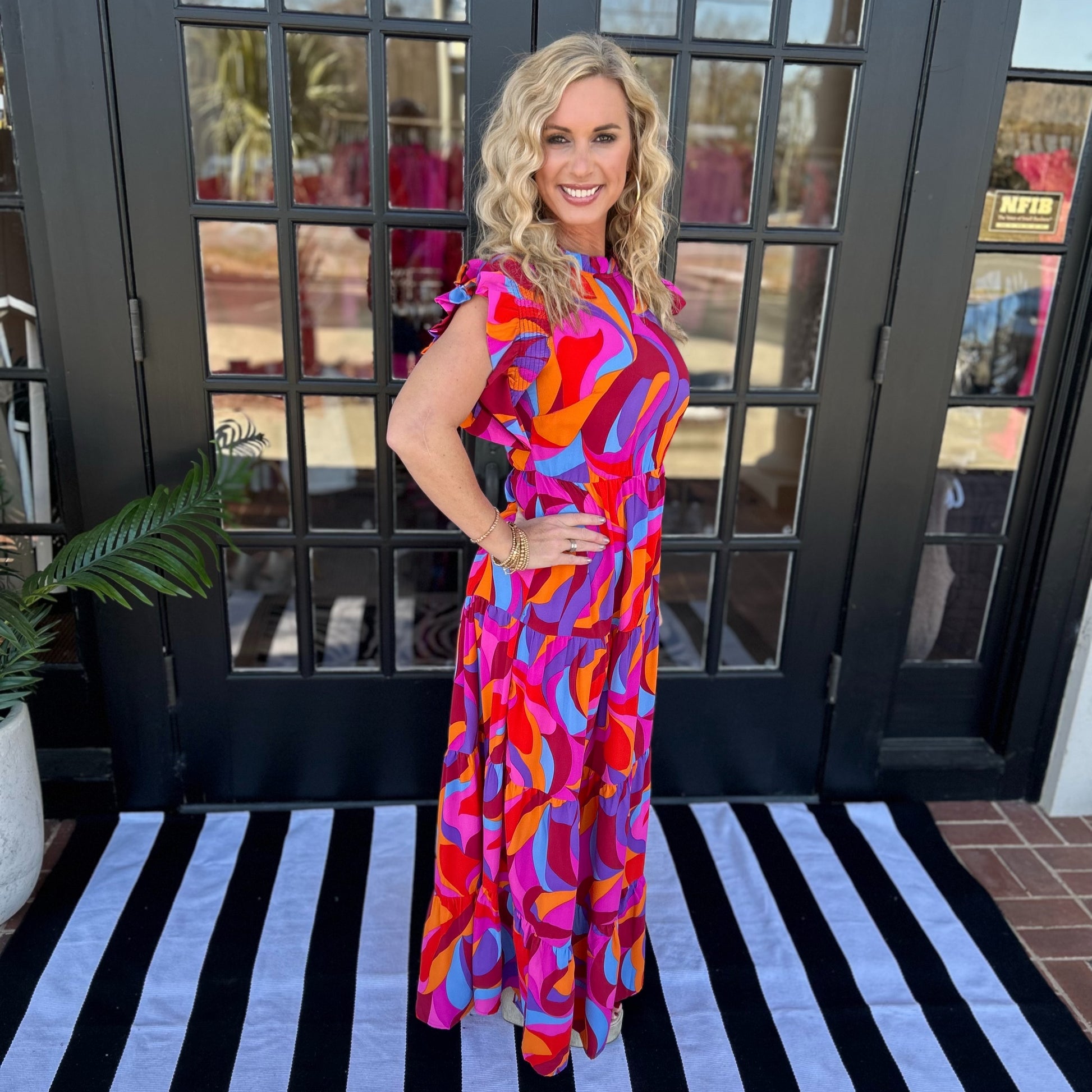pink abstract maxi dress Pink Abstract Print Maxi Dress | Trendy Women's Dresses